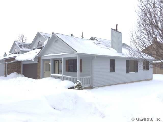 Exterior Front. Welcome to 26 Glenn Abbey.  Lots o