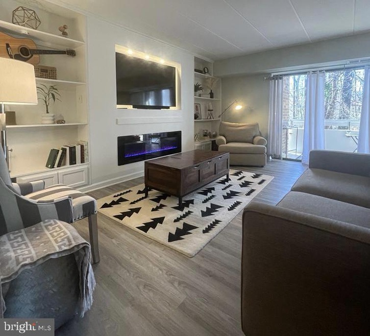 2327 Freetown Ct unit 11C, Reston, VA 20191 - photo 1