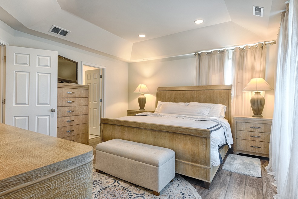 1431 N Charles Ave, Naperville, IL 60563 - photo 1