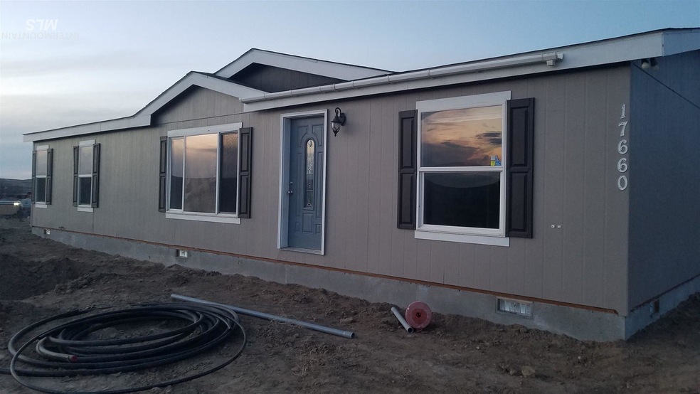 594 Pearl Rd, Caldwell, ID 83607 - photo 1