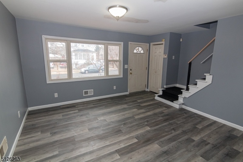 27 E 17th St, Linden, NJ 07036 - photo 1