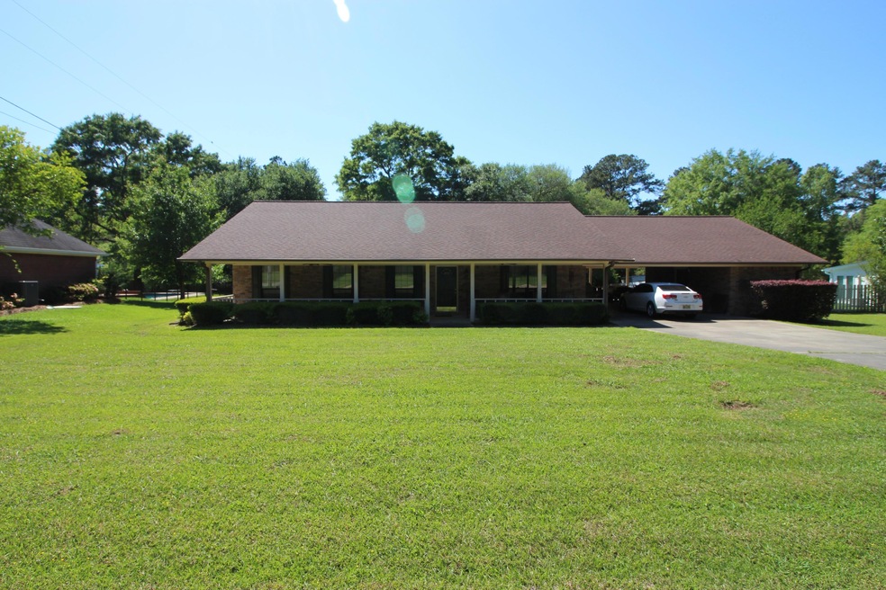 31 Wilcher Dr, Laurel, MS 39440 - photo 1