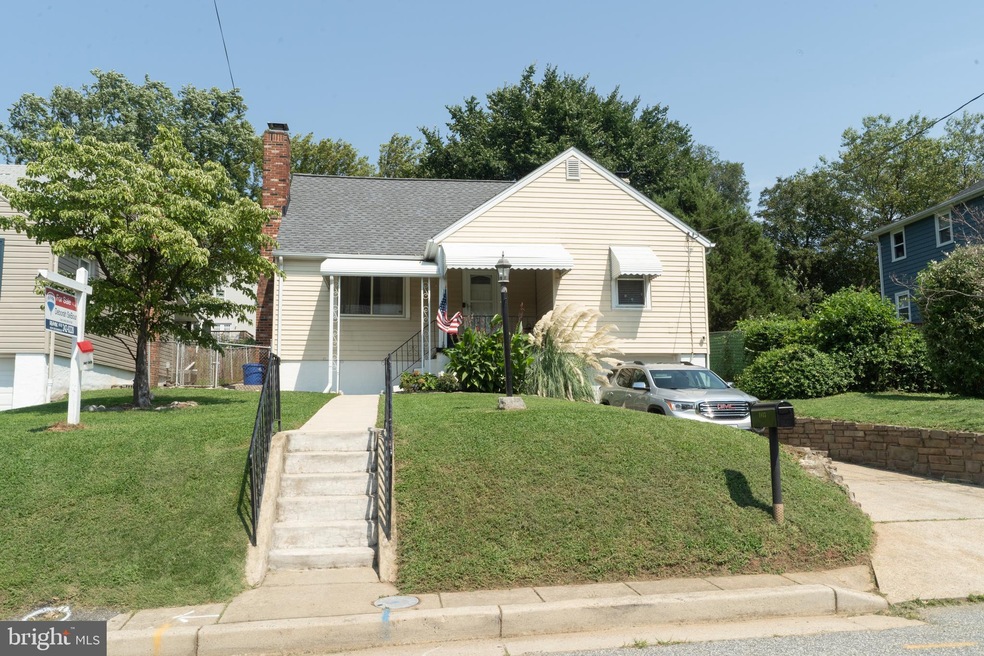 1813 Arbutus Ave, Halethorpe, MD 21227 - photo 1