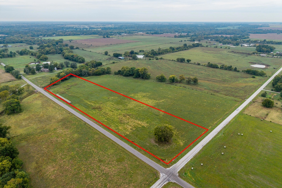 003 Locust Rd, Carl Junction, MO 64834 - photo 1