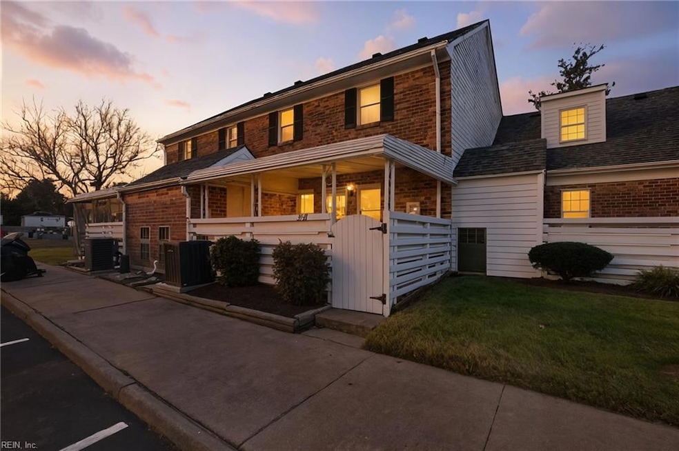 Under Contract $199,900 • Co-Listing Agent