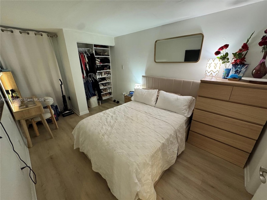 For Rent $1,300/month