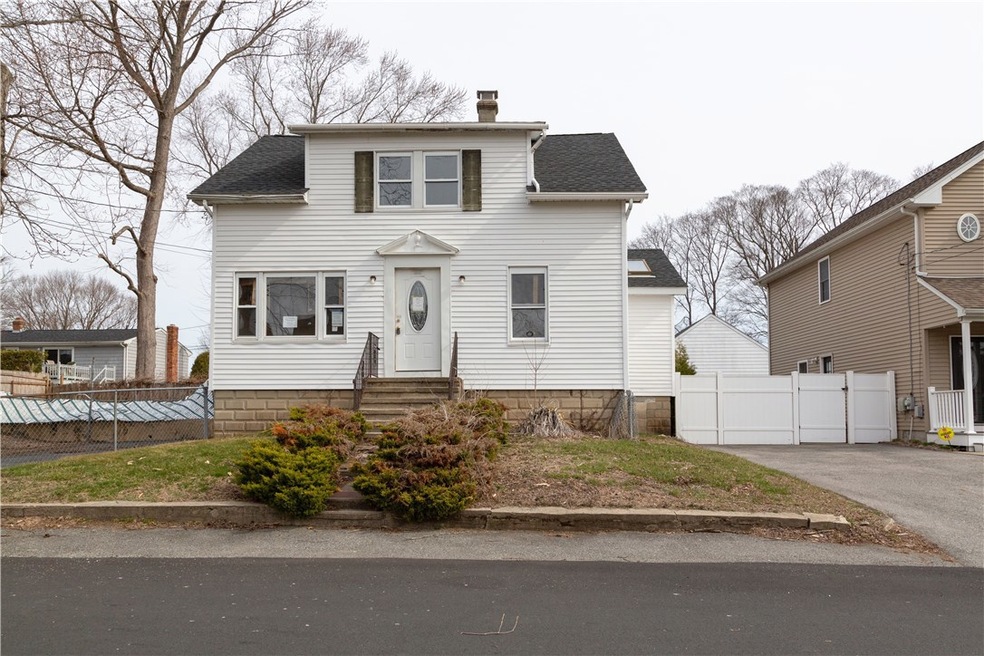 18 Calumet Ave, Johnston, RI 02919 - photo 1