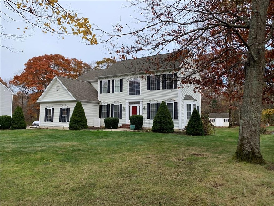 190 Fieldstone Ln, Saunderstown, RI 02874 - photo 1