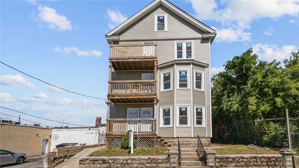 8 Humes St, Pawtucket, RI 02860 - photo 1