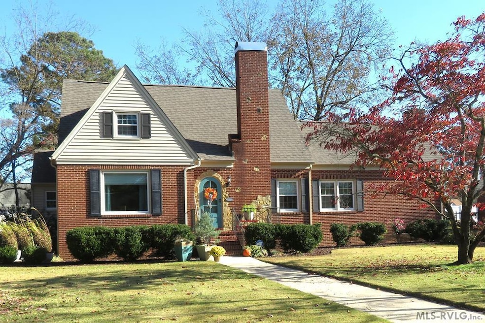 632 Cedar St, Roanoke Rapids, NC 27870 - photo 1