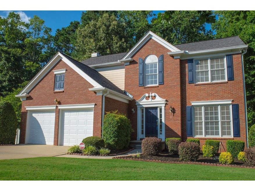 Welcoming front on desired culdesac lot