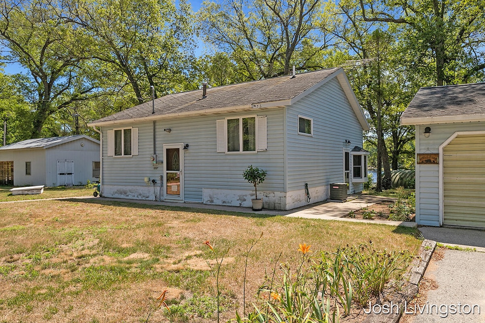 540 W Northern Ave, Brohman, MI 49312 - photo 1