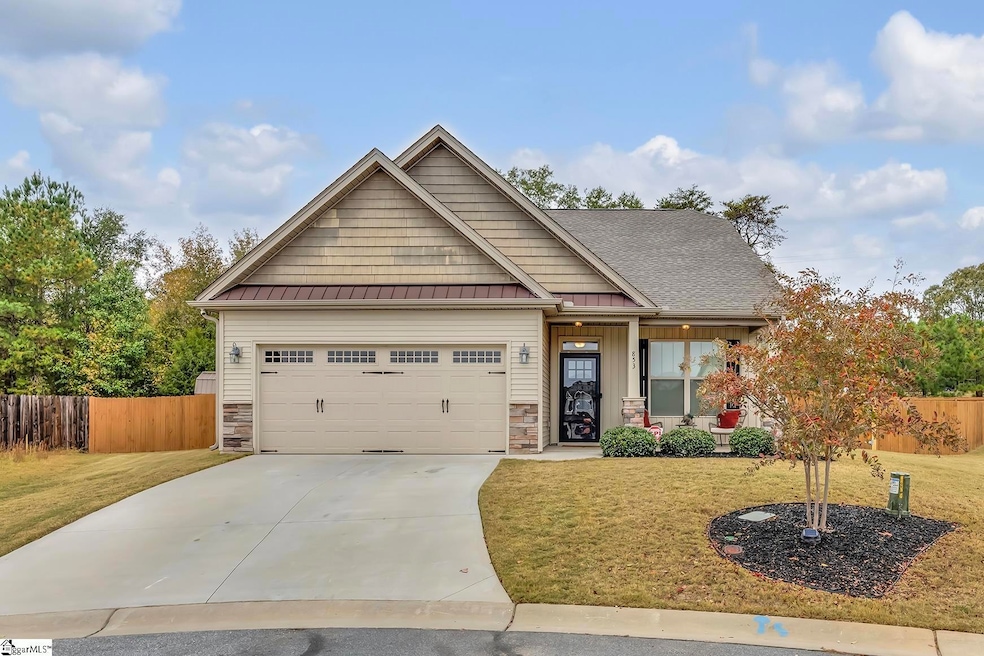 Under Contract $299,900