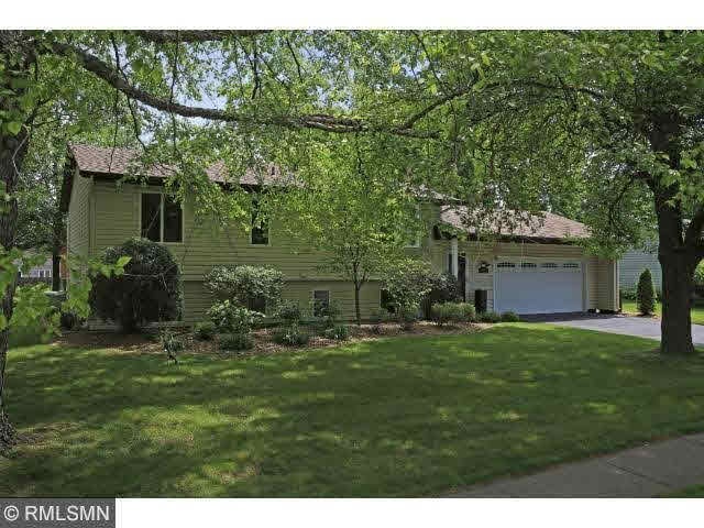 10380 Nathan Ln N, Maple Grove, MN 55369 - photo 1