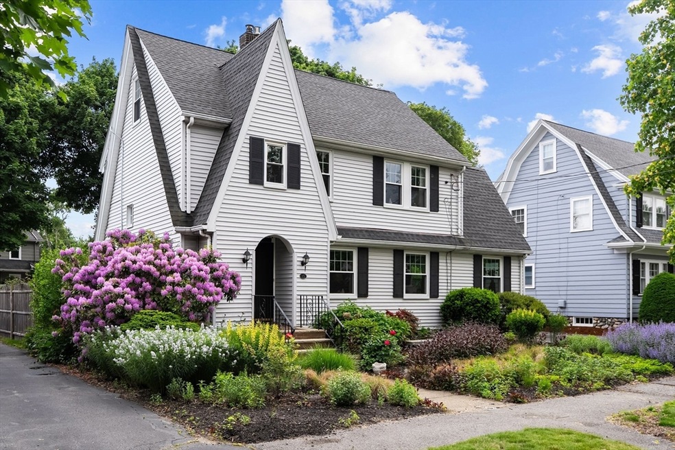 Sold $1,113,000 • Co-Listing Agent