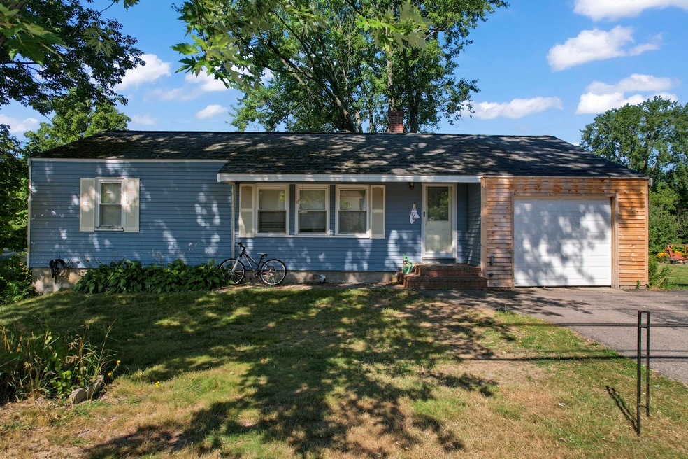 9 Pine Hill Road_101