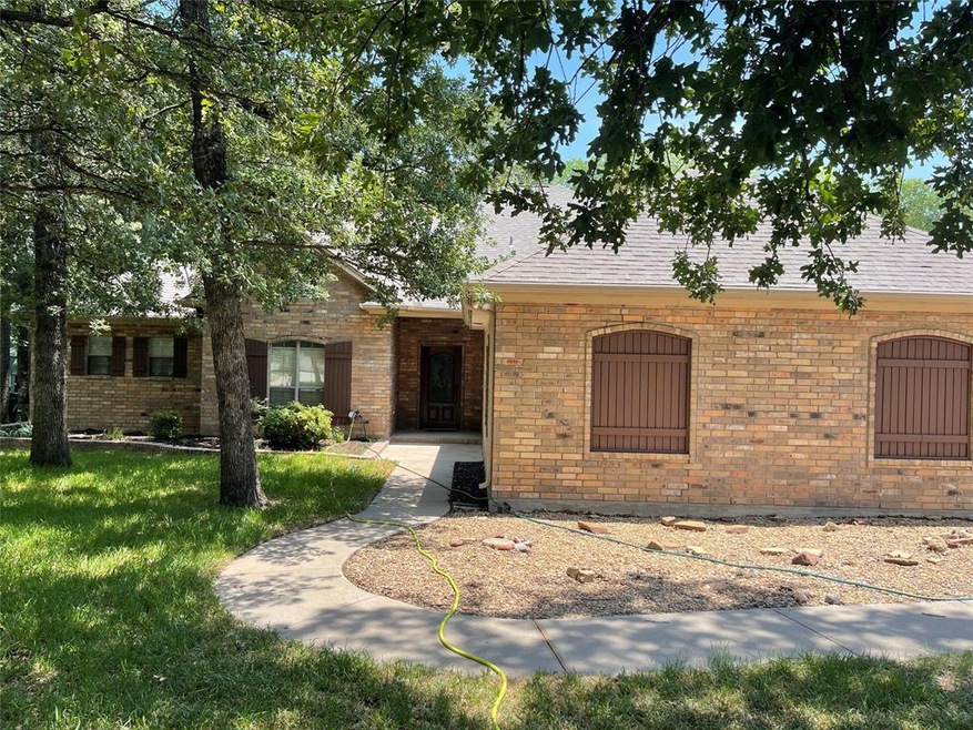 1647 Roberts Bend, Weatherford, TX 76086 - photo 1