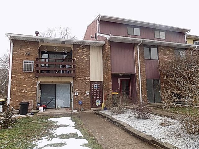 1532 Creekside Rd, Whitehall, PA 18052 - photo 1