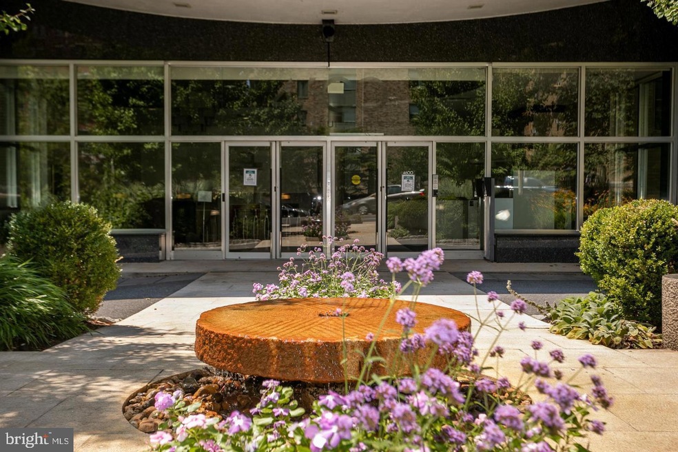 4600 Connecticut Ave NW unit 105, Washington, DC 20008 - photo 1