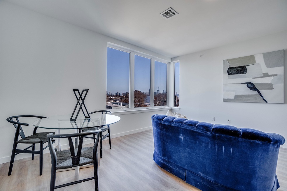 306 Bergen Ave unit 301, Jersey City, NJ 07305 - photo 1