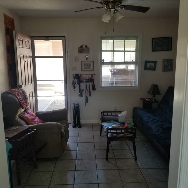 1032 Walling St unit B, Houston, TX 77009 - photo 1