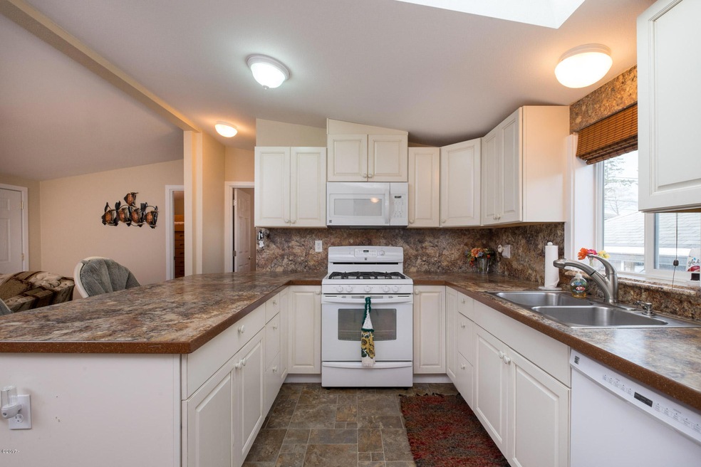 614 SE Port Ave, Lincoln City, OR 97367 - photo 1