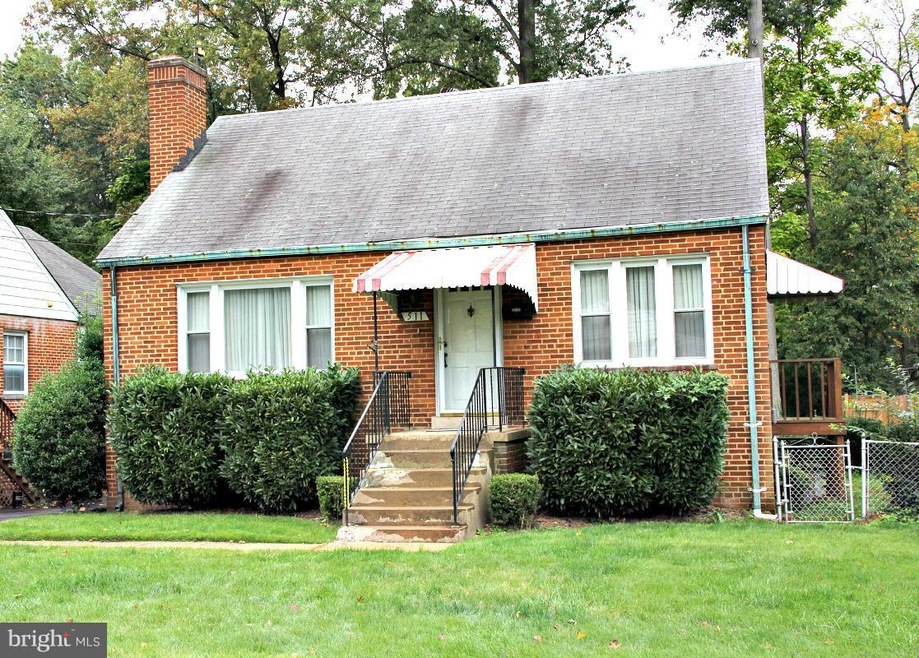 511 Greenwich St, Falls Church, VA 22046 - photo 1