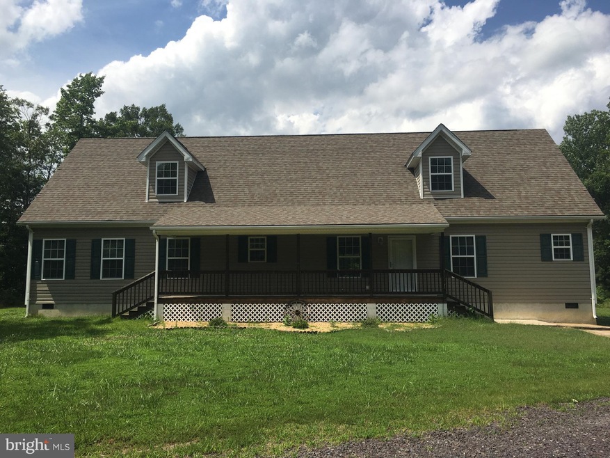 7526 Leedstown Rd, Colonial Beach, VA 22443 - photo 1