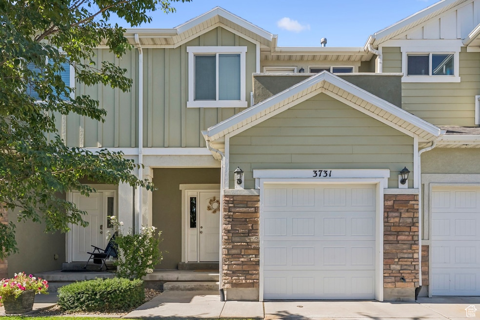 For Sale $410,000 • Co-Listing Agent