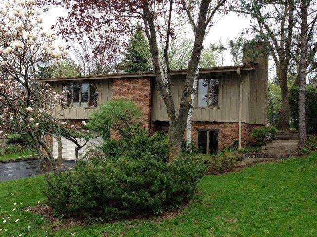 N89W17087 Highland Ct, Menomonee Falls, WI 53051 - photo 1