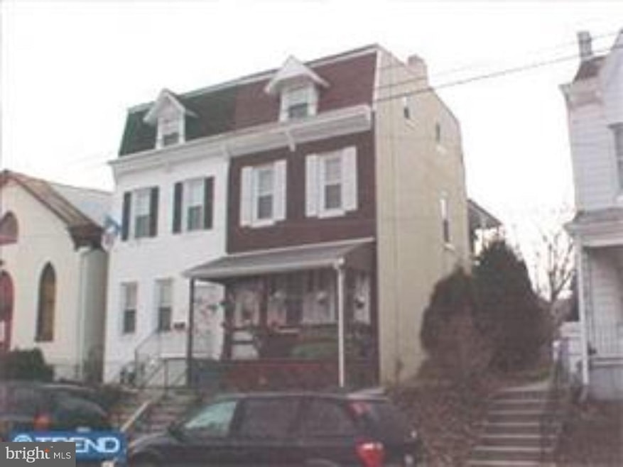 506 Franklin St, West Reading, PA 19611 - photo 1