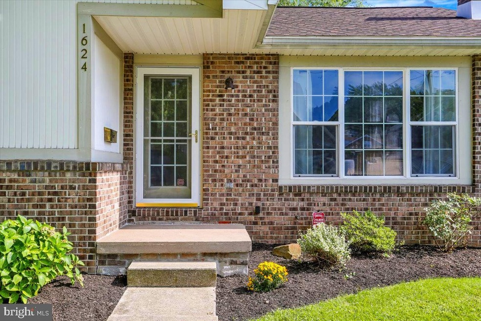 1624 March St, Reading, PA 19607 - photo 1