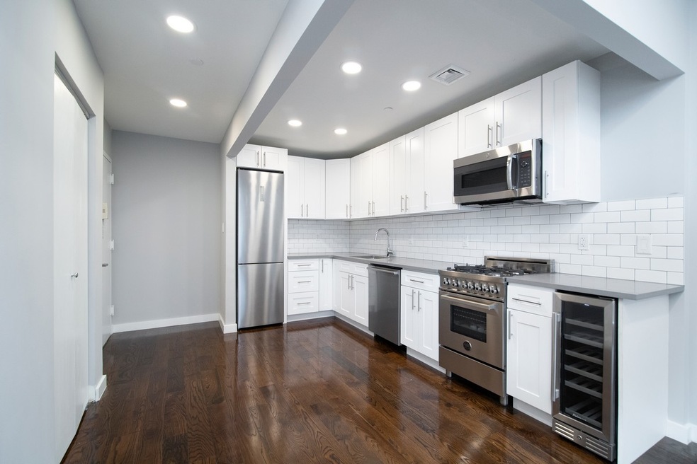 152 Ludlow St unit 5D, New York, NY 10002 - photo 1