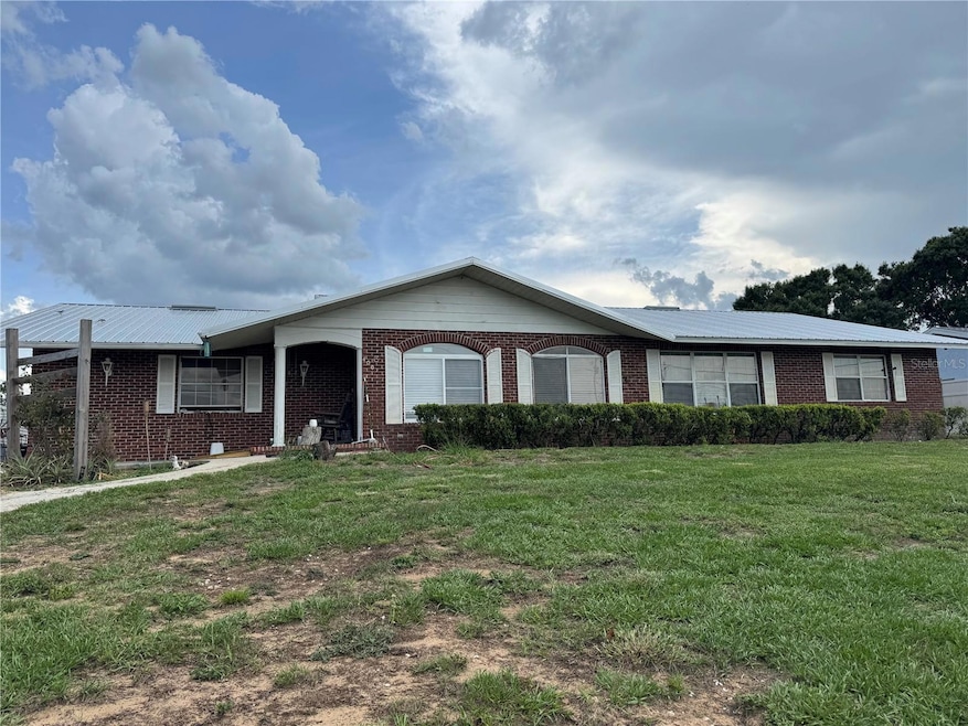 400 W 4th Ct, Frostproof, FL 33843 - photo 1