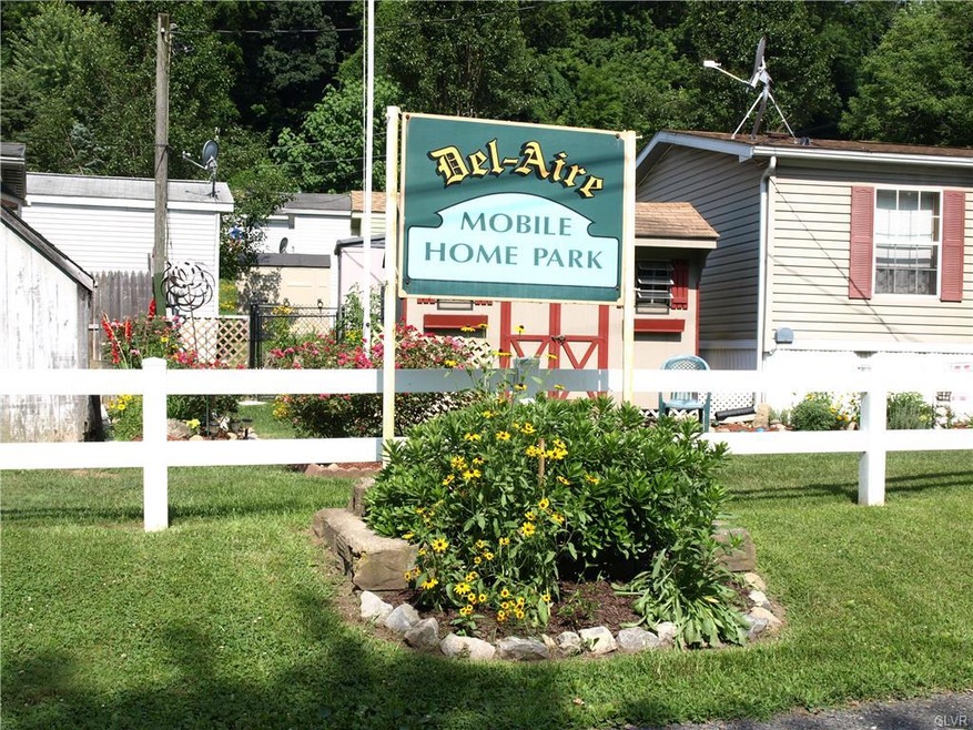 360 S Delaware Dr unit 13, Easton, PA 18042 - photo 1