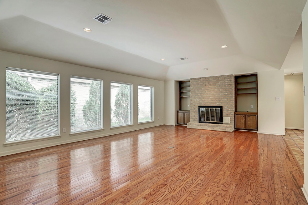 For Rent $2,600/month