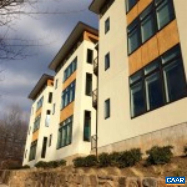 1600 Jefferson Park Ave unit 202, Charlottesville, VA 22903 - photo 1