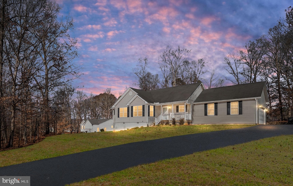 24461 Oak Forest Dr, Rapidan, VA 22733 - photo 1