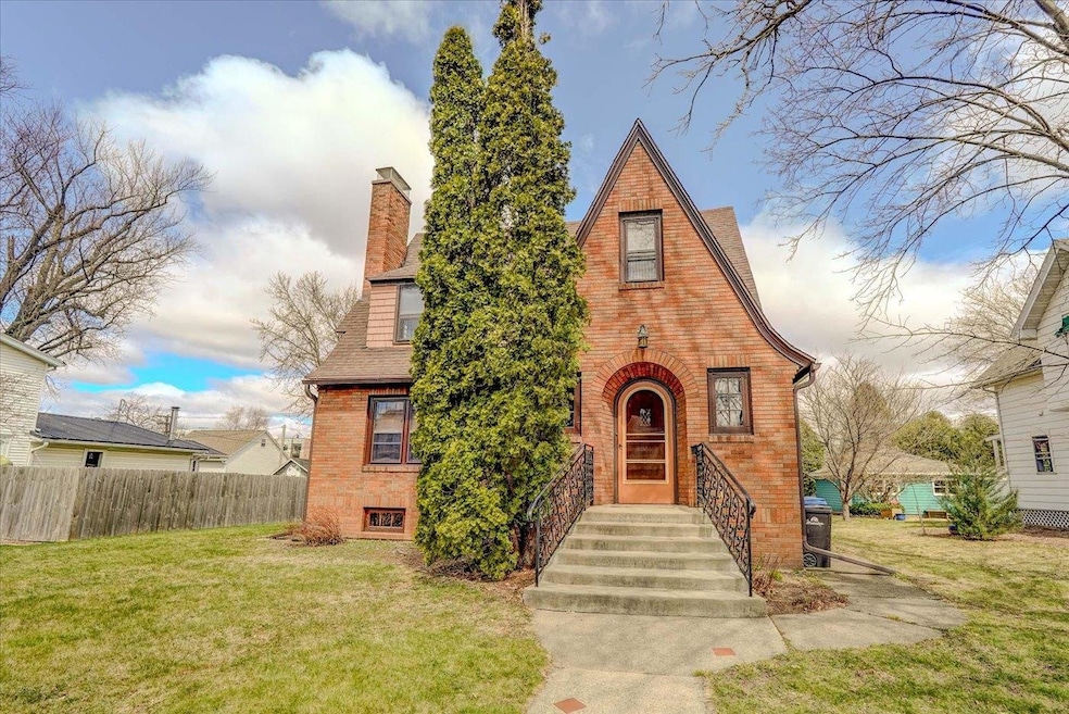 Under Contract $439,900 • Co-Listing Agent