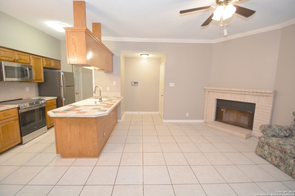 12446 Starcrest Dr unit 403, San Antonio, TX 78216 - photo 1