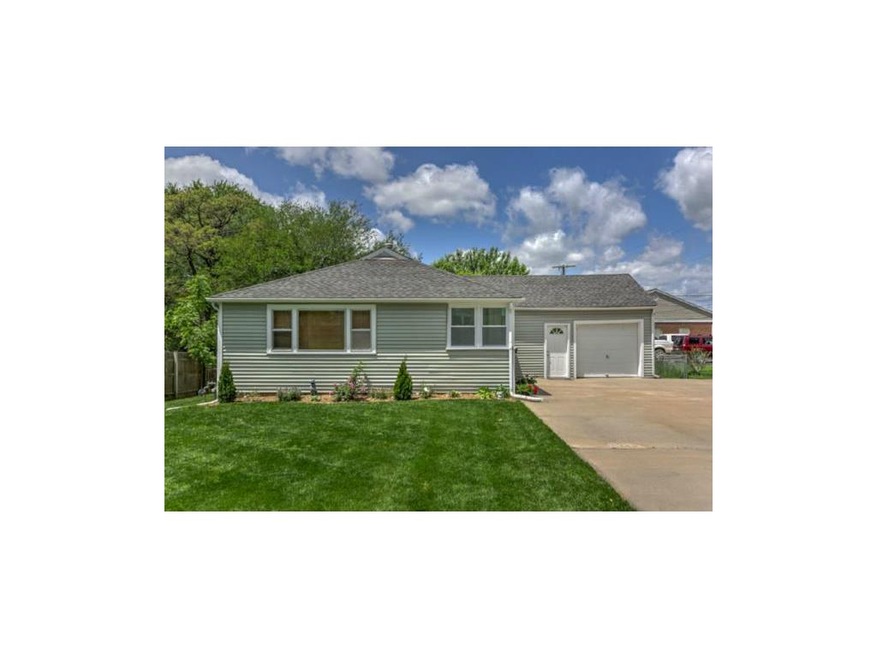 Affordable ranch home in Lee's Summit with plenty 