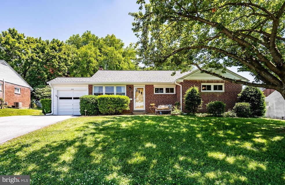 102 Pine Tree Rd, Paoli, PA 19301 - photo 1