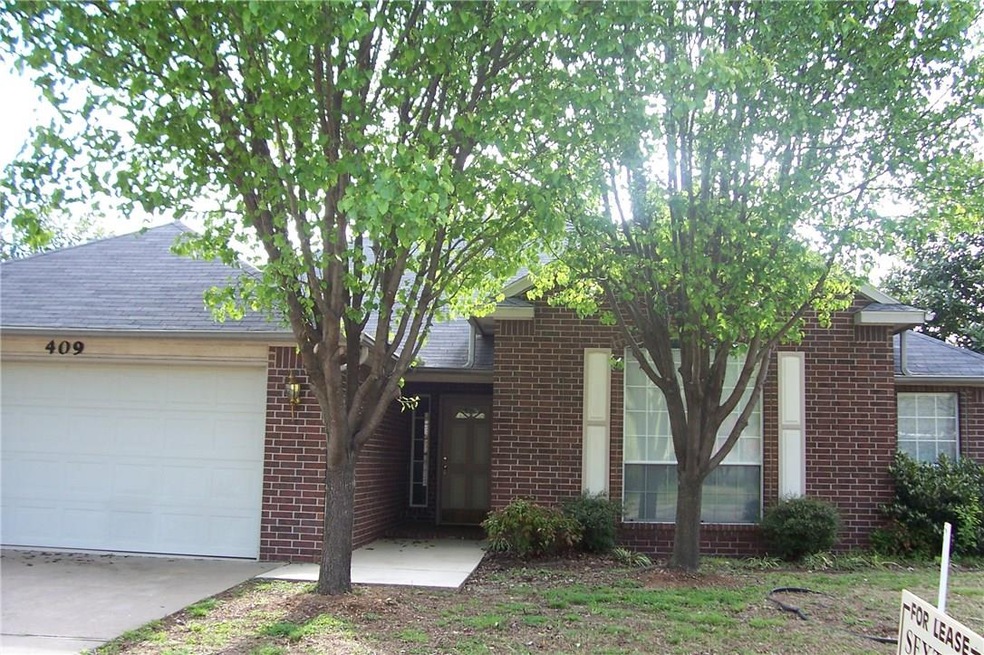 409 N 39th Place, Rogers, AR 72756 - photo 1