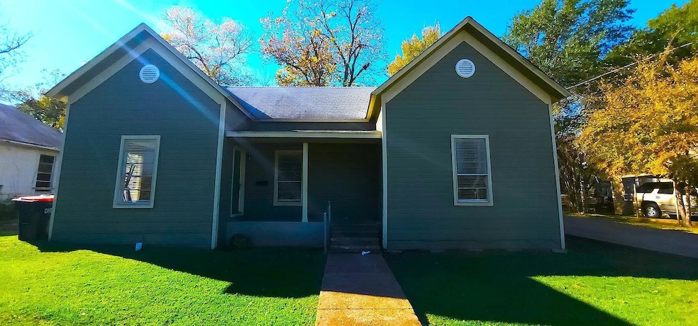 397 3rd St NW, Paris, TX 75460 - photo 1