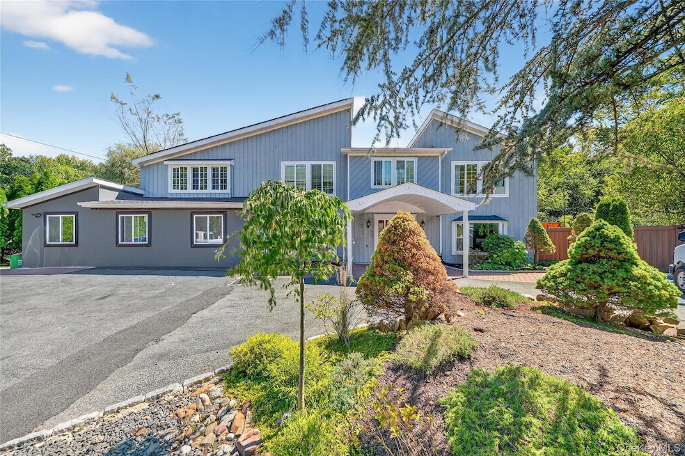 306 S Pascack Rd, Nanuet, NY 10954 - photo 1