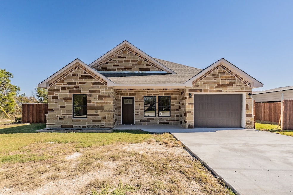 2515 Coyote Trail, Granbury, TX 76048 - photo 1