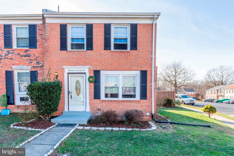 1975 Mayflower Dr, Woodbridge, VA 22192 - photo 1