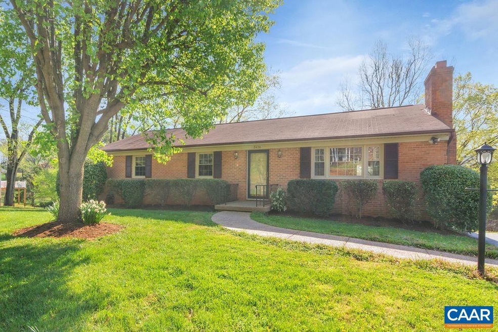 2424 Huntington Rd, Charlottesville, VA 22901 - photo 1
