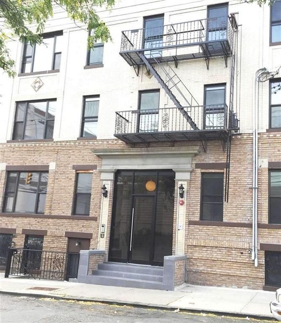 163 Baldwin Ave unit 8/3C, Jersey City, NJ 07306 - photo 1