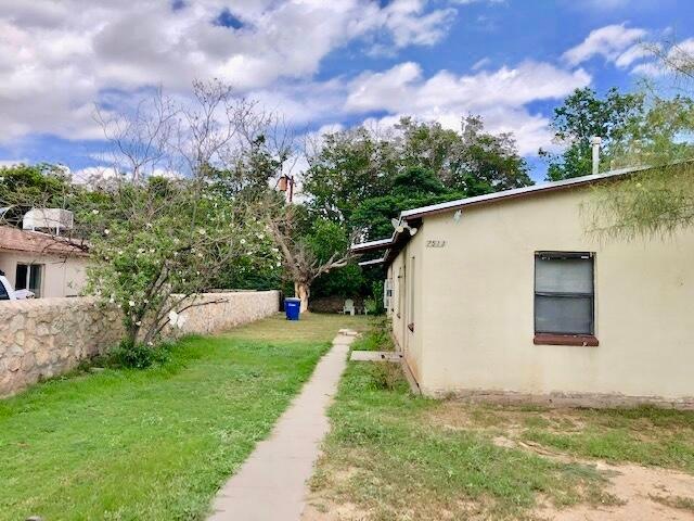 7513 Green Valley Place, El Paso, TX 79915 - photo 1